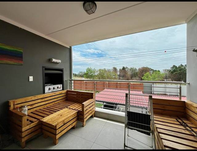 2 BEDROOM APARTMENT FOR SALE IN MODDERFONTEIN